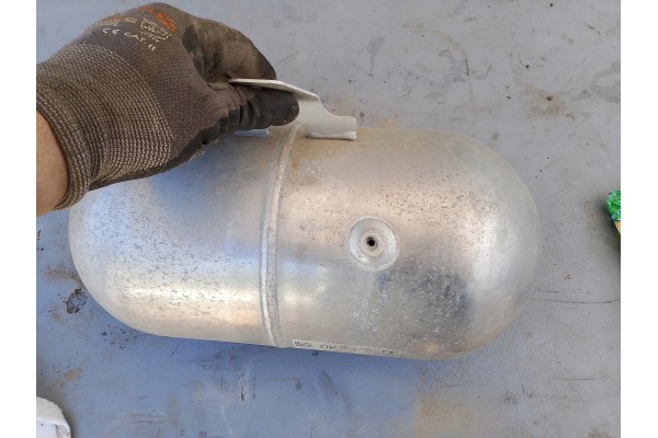 Suspension Air Tank BMW IX I20 6888309 Catalog number of the part 6888309