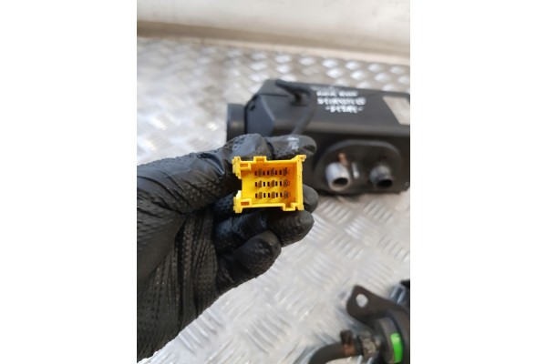 WEBASTO HEATING AIRTRONIC D2 1851020 REMOTE CONTROL PUMP SCANIA R420 Catalog number of the original WEBASTO 1851020 PILOT OGRZEW