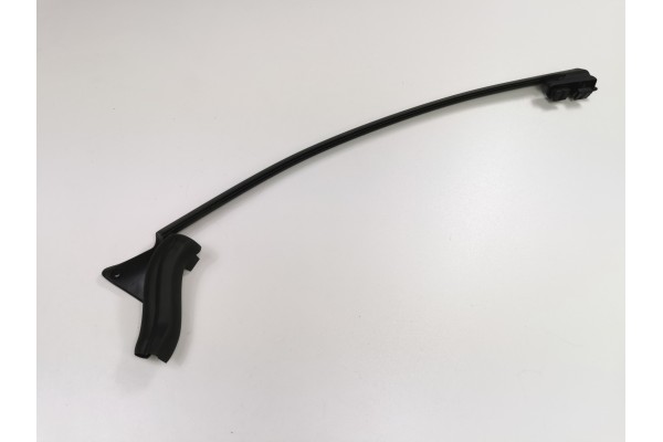 VOLVO C70 MK1 External Right Seal 8628705 ORIGINAL 8628705 Part manufacturer Volvo OE