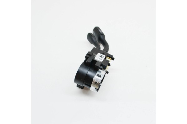OE VAG 4D0953513D01C TURN SIGNAL AND LIGHT SWITCH AUDI A4 Catalog number of the part 4D0953513D01C