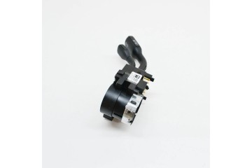 OE VAG 4D0953513D01C TURN SIGNAL AND LIGHT SWITCH AUDI A4 Catalog number of the part 4D0953513D01C
