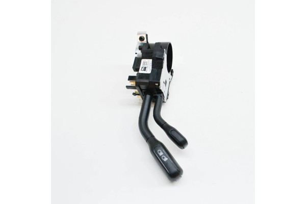 OE VAG 4D0953513D01C TURN SIGNAL AND LIGHT SWITCH AUDI A4 Car type passenger cars