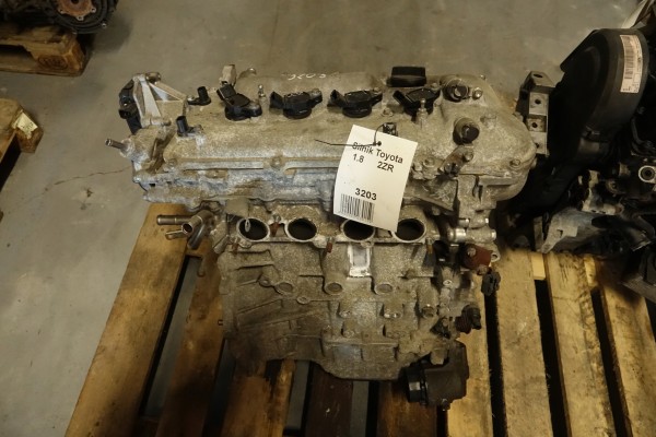 ENGINE TOYOTA VERSO AVENSIS T27 AURIS 1 8 2ZR FAE Catalog number of the part 2ZR FAE