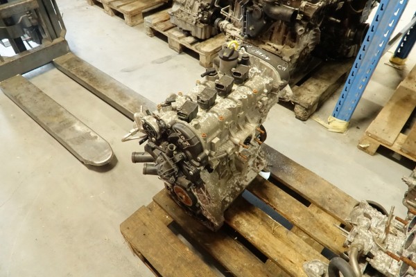 ENGINE VW GOLF VII TOURAN OCTAVIA III 1 2 TSI CYV Catalog number of the part CYV