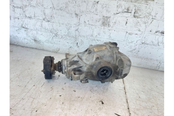 Rear differential BMW 5 F10 F11 7584448 Part manufacturer BMW OE