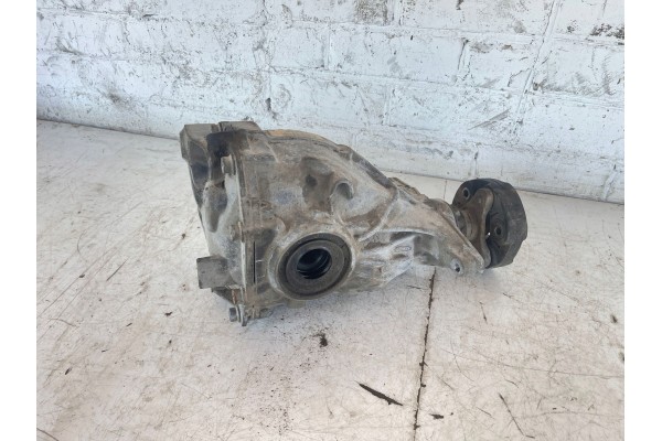Rear differential BMW 5 F10 F11 7584448 Installation side multipurpose