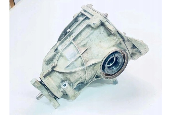 Rear reducer MERCEDES BENZ E W213 2133509011 1 95L diesel 2018 Part manufacturer Mercedes Benz OE