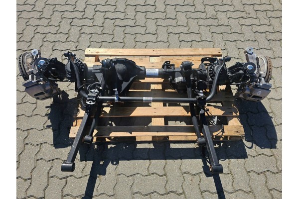 JEEP WRANGLER JL SAHARA LIMITED SPORT M186 GIVEN BRIDGE FRONT P68577448AA