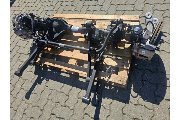 JEEP WRANGLER JL SAHARA LIMITED SPORT M186 GIVEN BRIDGE FRONT P68577448AA Catalog number of the part P68577448AA