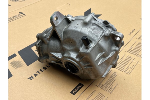 MERCEDES BENZ W222 W217 GEARBOX REDUCER BRIDGE FRONT 4MATIC 6 3 AMG Catalog number of the part A2213310000