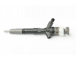 INJECTOR DCRI107730 DENSO TOYOTA LAND CRUISER
