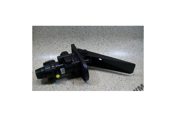 MASTER BRAKE VALVE VOLVO BUS EBS 5 504100401