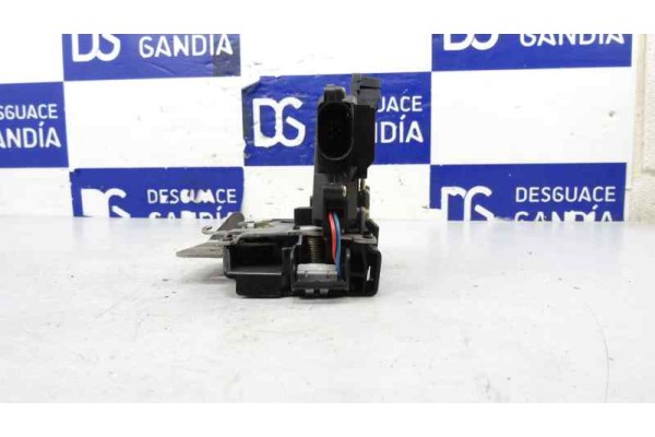 8E1837016C  CERRADURA PUERTA DELANTERA DERECHA AUDI A4 AVANT (8E) 2.5 TDI (120kW) 2003 8E1837016C 175696 AUDI - 2