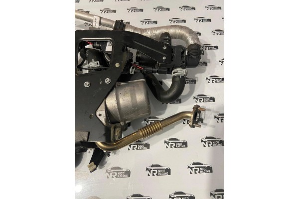 WEBASTO PARKING HEATER LAND ROVER JAGUAR PETROL L8B2 18K463 BB Part manufacturer Land Rover OE