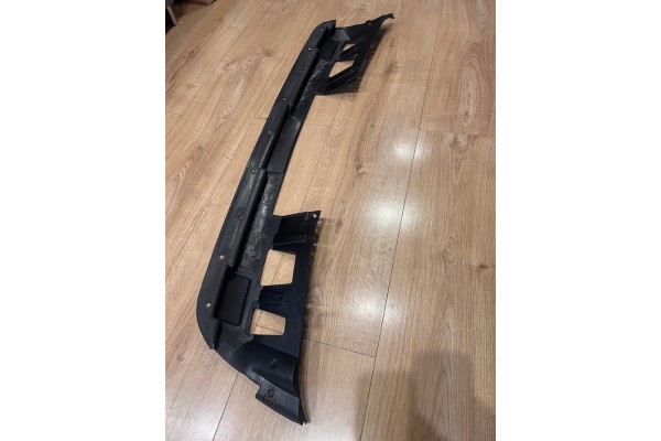 BMW REAR CENTER BRACKET 51120413812