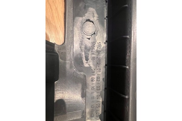 BMW REAR CENTER BRACKET 51120413812 Part manufacturer BMW OE