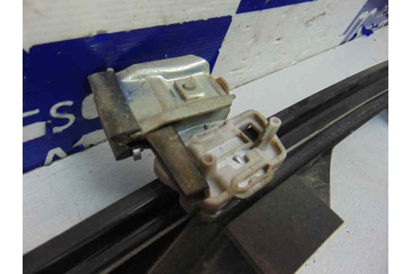 2 PIN ELEVALUNAS DELANTERO DERECHO FORD FOCUS BERLINA (CAK)