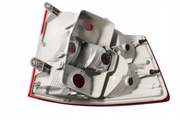 OE VAG LAMP SKODA REAR RAPID 13 RIGHT Car type undefined