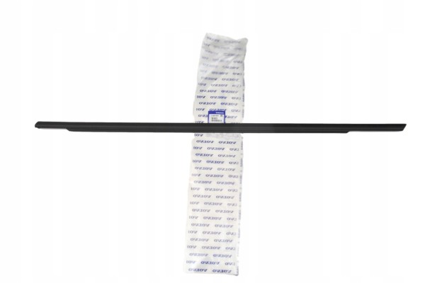 VOLVO XC40 front left door scraper strip