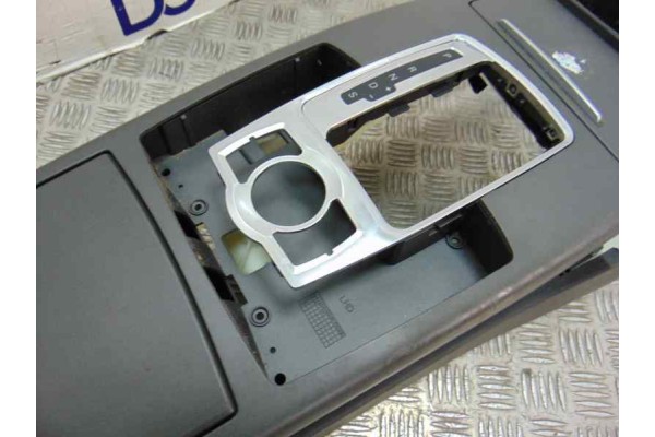  APOYABRAZOS CENTRAL AUDI A6 AVANT (4F5) 2.7 TDI 2005 178665 AUDI - 5