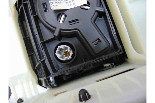  APOYABRAZOS CENTRAL AUDI A6 AVANT (4F5) 2.7 TDI 2005 178665 AUDI - 6