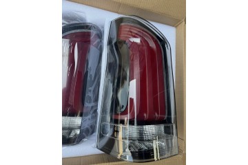 Lámpara Trasera Mercedes V Class Vito 2014-2024 LED Polift