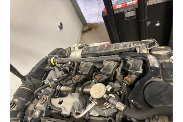 COMPLETE ENGINE CITROEN C5 AIRCROSS 1 2THP HN05 32 000 KM Engine type petrol