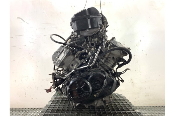 ENGINE 0 8 68KM RC36E 86 97 VFR