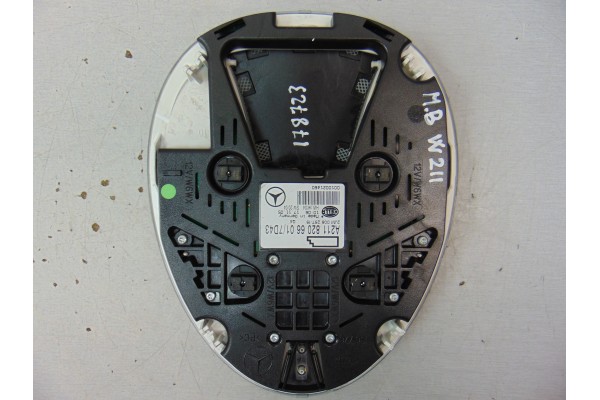 A2118206601 LUZ INTERIOR MERCEDES-BENZ CLASE E (BM 211) BERLINA