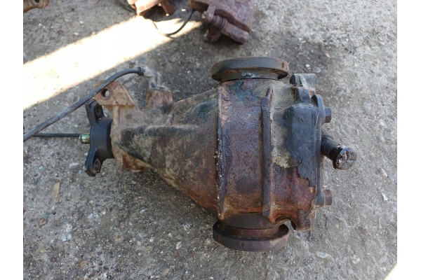 MERCEDES E W124 LIFT 93 BRIDGE DYFER REAR 3 91 Car type 4x4 SUV passenger cars