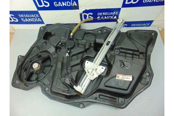 6 PIN ELEVALUNAS DELANTERO IZQUIERDO MAZDA 3 BERLINA (BL) Active 2012 6 PIN 182740 MAZDA - 2