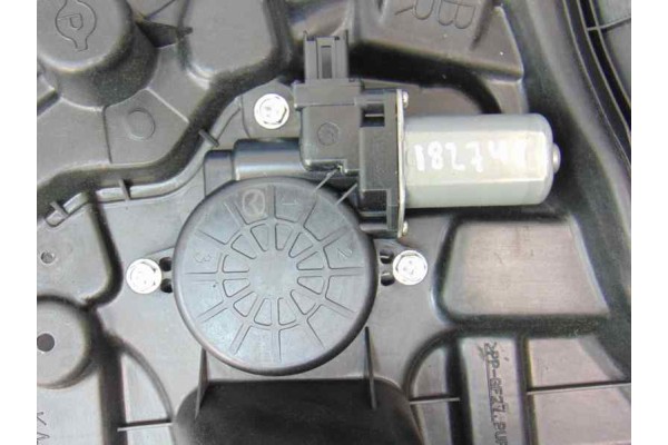 2 PIN ELEVALUNAS TRASERO DERECHO MAZDA 3 BERLINA (BL) Active 2012 2 PIN 182741 MAZDA - 3