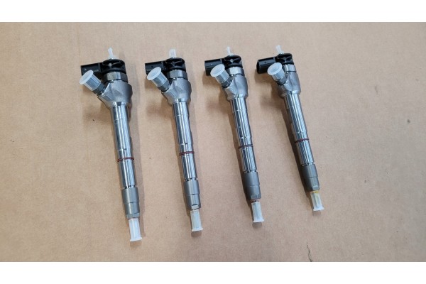 Injector INJECTION OE 05L130277D 0445110833 2 0 TDI Group VAG ORYG NEW Catalog number of the part 05L130277D WTRYSKIWACZ 2 0 TDI