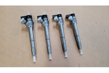 Injector INJECTION OE 05L130277D 0445110833 2 0 TDI Group VAG ORYG NEW Catalog number of the part 05L130277D WTRYSKIWACZ 2 0 TDI
