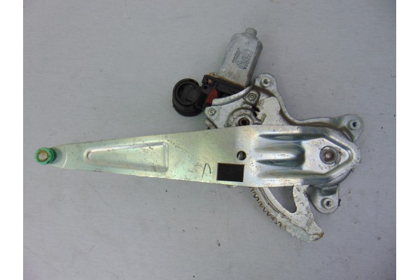 2 PIN ELEVALUNAS TRASERO DERECHO TOYOTA RAV4 (A2) 2.0 D-4D Sol 4X4 (2003) 2004 2 PIN 188569 TOYOTA - 2