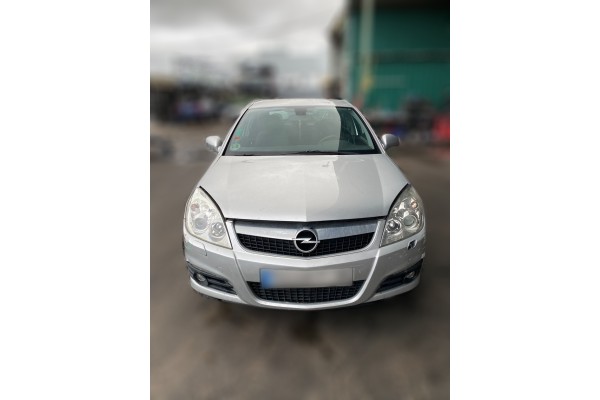 OPEL VECTRA C BERLINA Elegance