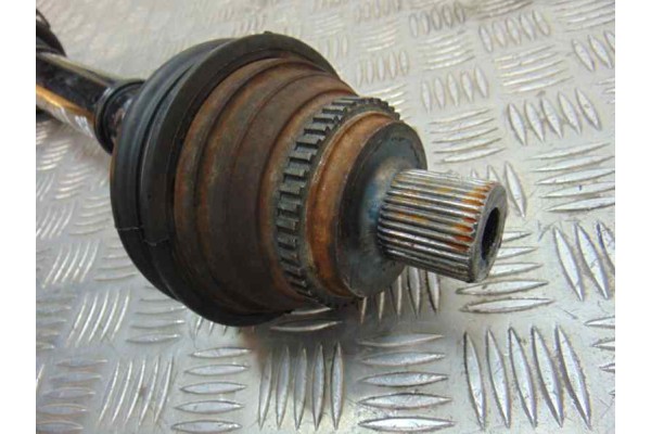 4B0407272 TRANSMISION DELANTERA DERECHA AUDI A6 BERLINA (4B2) 2.8 Quattro 2000 4B0407272 186464 AUDI - 4