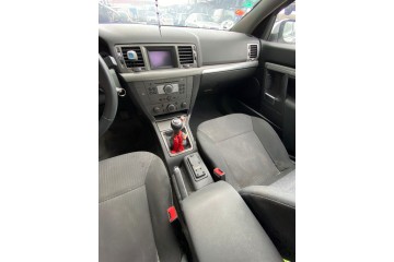 OPEL VECTRA C BERLINA Elegance