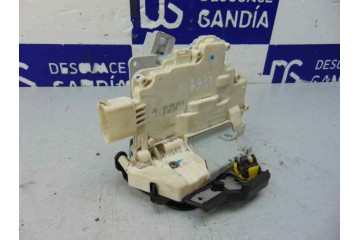 4F0839015A  CERRADURA PUERTA TRASERA IZQUIERDA AUDI A6 AVANT (4F5) 3.0 TDI Quattro (171kW) 2006 4F0839015A 176816 AUDI - 1