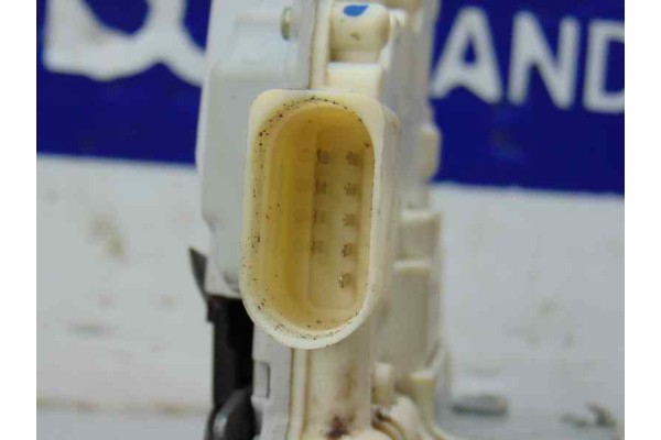 4F0839015A  CERRADURA PUERTA TRASERA IZQUIERDA AUDI A6 AVANT (4F5) 3.0 TDI Quattro (171kW) 2006 4F0839015A 176816 AUDI - 5