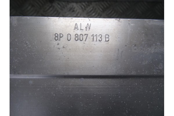 8P0807113B REFUERZO PARAGOLPES DELANTERO AUDI A3 SPORTBACK (8PA) 2.0 TDI Ambiente 2004 8P0807113B 209076 AUDI - 1
