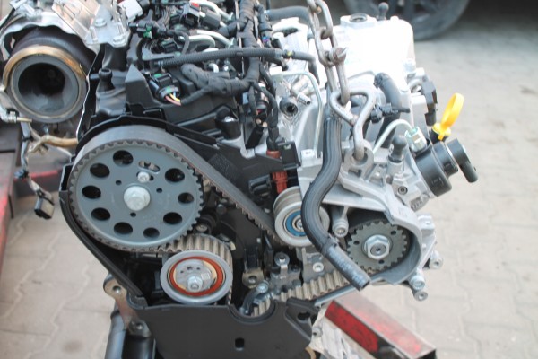 ENGINE COMPLETE VW SKODA 2 0 TDI DXP 10TYS KM Version European