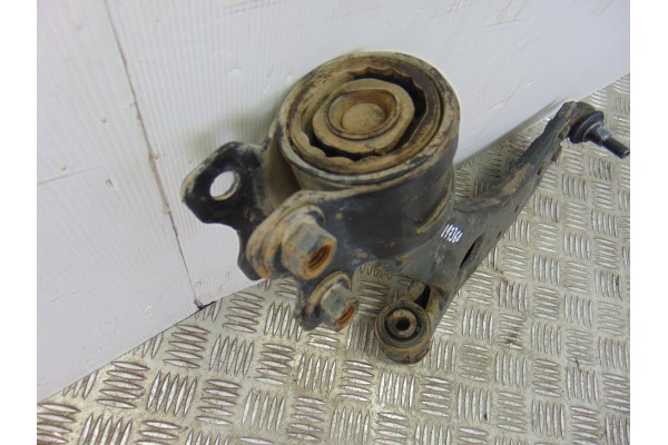 BRAZO SUSPENSION INFERIOR DELANTERO IZQUIERDO VOLVO V50 FAMILIAR
