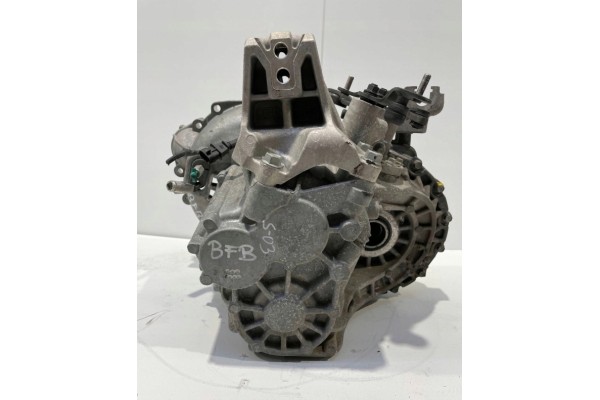 GEARBOX HYUNDAI M6GF2 Part manufacturer Hyundai OE