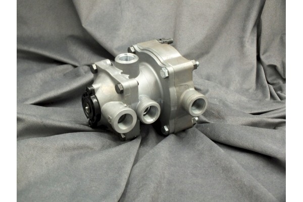 Trailer control valve Wabco 973 002 000 0 Packaging status original