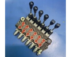 6 SECTION HYDRAULIC SPLITTER