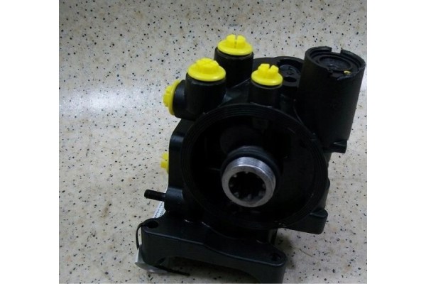 VALVE BASE DEHUMIDIFIER 10 5 BAR IVECO LA8156 Part manufacturer Tender