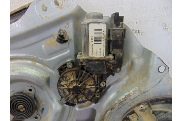 82470-3U120  ELEVALUNAS DELANTERO IZQUIERDO KIA SPORTAGE (SL) Concept 4x2 2010 82470-3U120 200346 KIA - 2