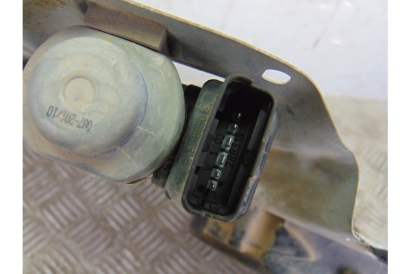 82470-3U120  ELEVALUNAS DELANTERO IZQUIERDO KIA SPORTAGE (SL) Concept 4x2 2010 82470-3U120 200346 KIA - 4