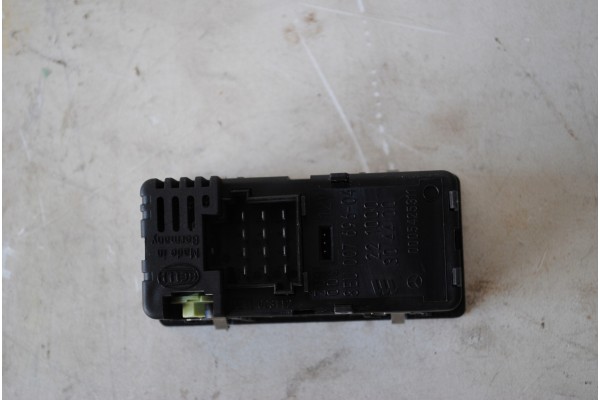 PROGRAMMER CLOCK WEBASTO A0005425311 Catalog number of the part A0005425311